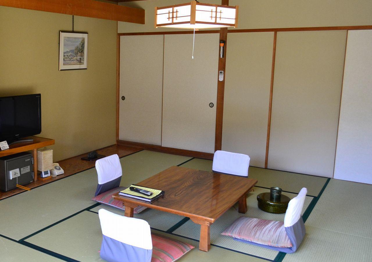 Hishino Onsen Tokiwakan Komoro ภายนอก รูปภาพ